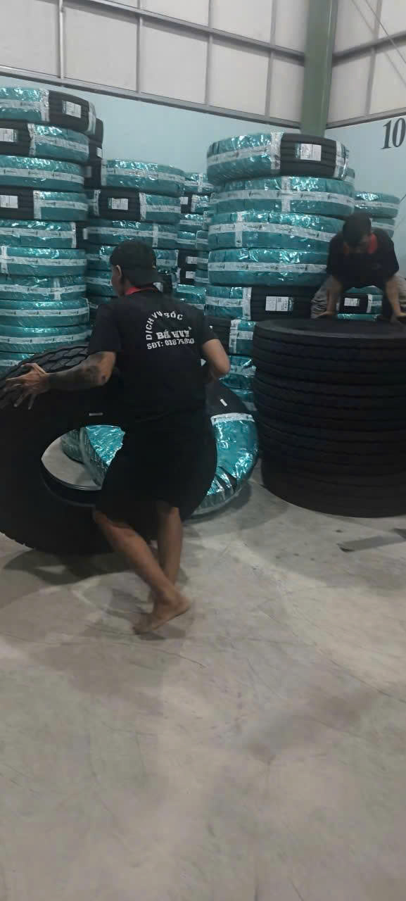 Bốc xếp hàng hóa Bá Huy 3